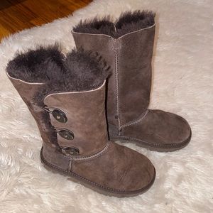Kids size 13 chocolate Uggs
